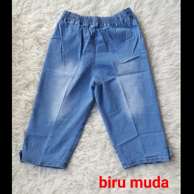 Celana 7/8 Jumbo  Cessa Jeans Denim Stretch . Celana 7/8 jeans jumbo . Celana 7/8 bigsize murah