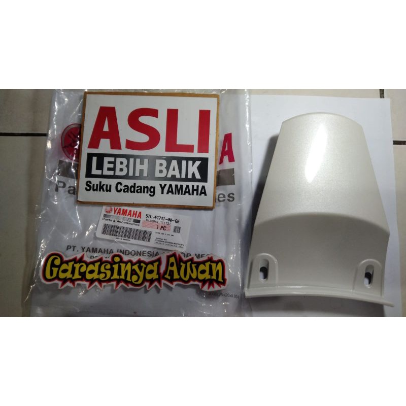 sambungan body belakang Mio smile