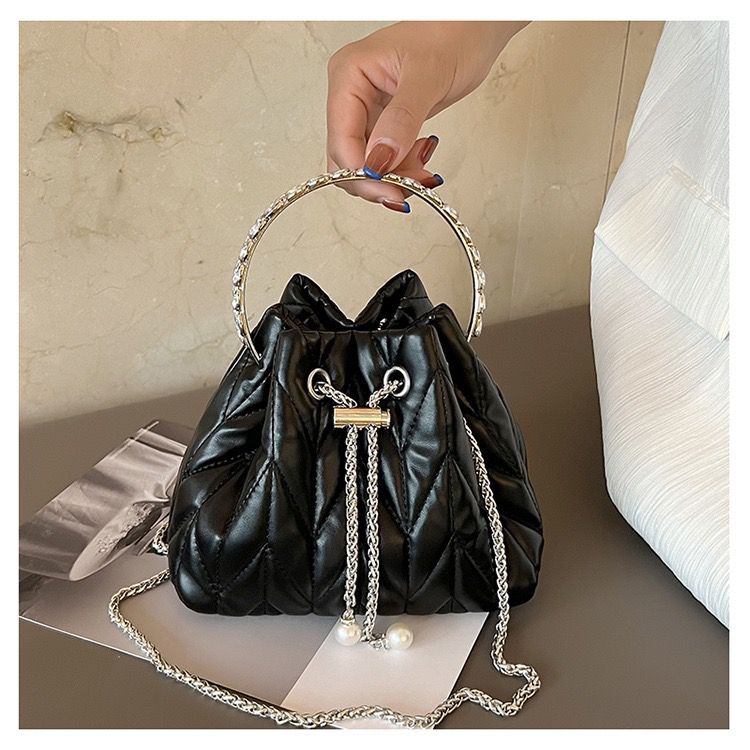 BJ14556 - BLACK/WHITE - TAS SERUT SLEMPANG WANITA FASHION IMPORT MODIS ELEGAN TERMURAH TERLARIS TERBARU BAGSTORE JAKARTA TAS BATAM EL4556 LT2143 CR7879 BQ3574 GT2018