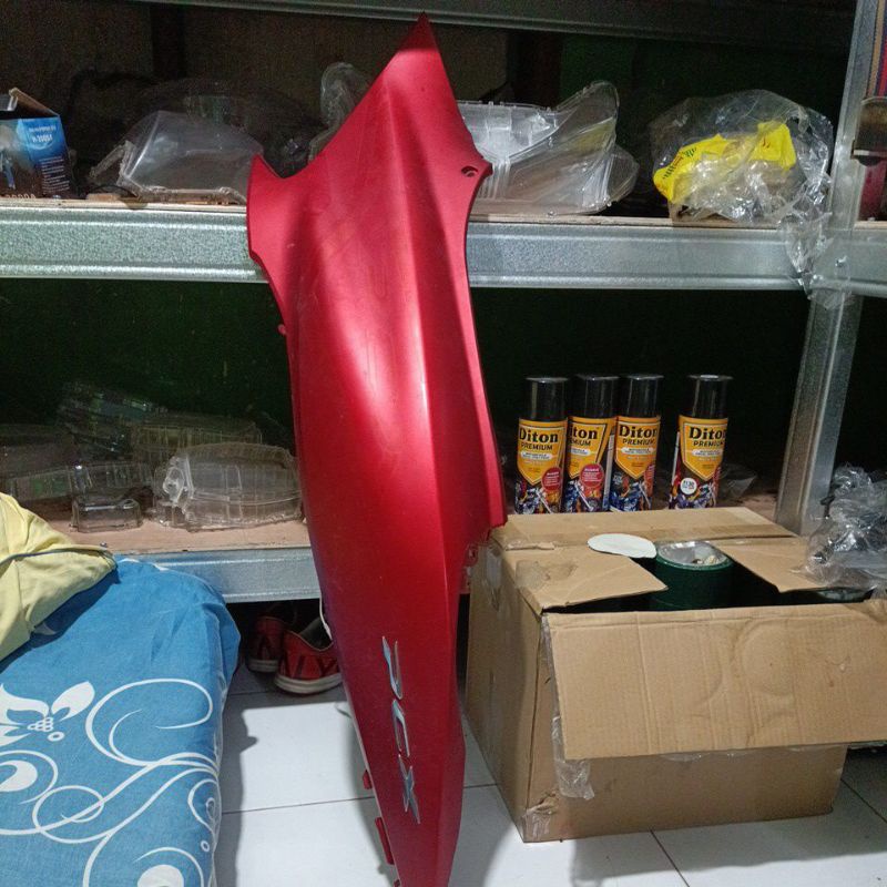 Cover L body pcx PCX 150 lokal 2019 k97 body belakang samping bagian kiri merah doff dop doop ORIGIN
