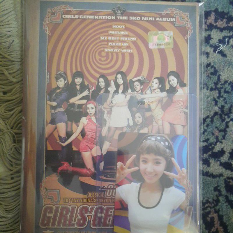 Official SNSD HOOT ALBUM + PC