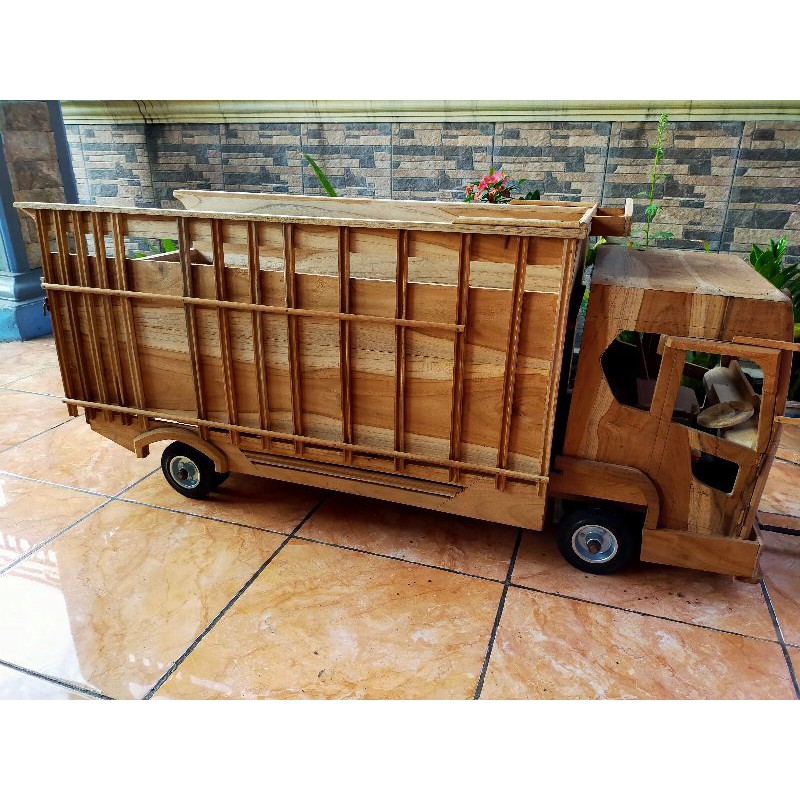 miniatur truck