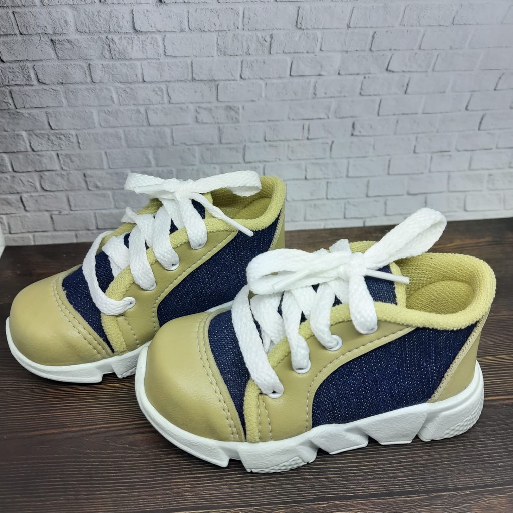 [TAMAN SEPATUKU] SEPATU TRENDY MURAH ANAK LAKI-LAKI DENIM BINTANG TALI USIA 1-3 TAHUN CAX26