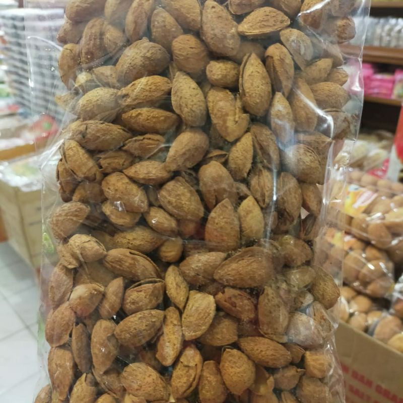 

Kacang Almond Kulit 500 gr