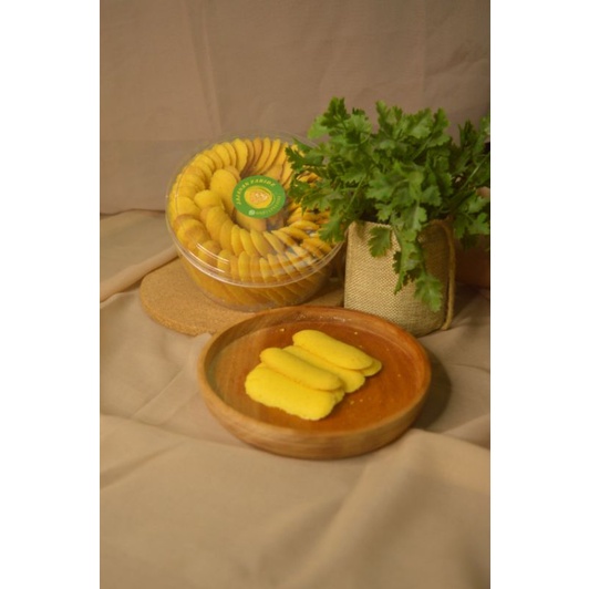 

Kue Kering Lidah Kucing by Jajanan Fabidz