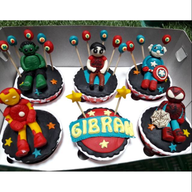 

Cupcake avengers