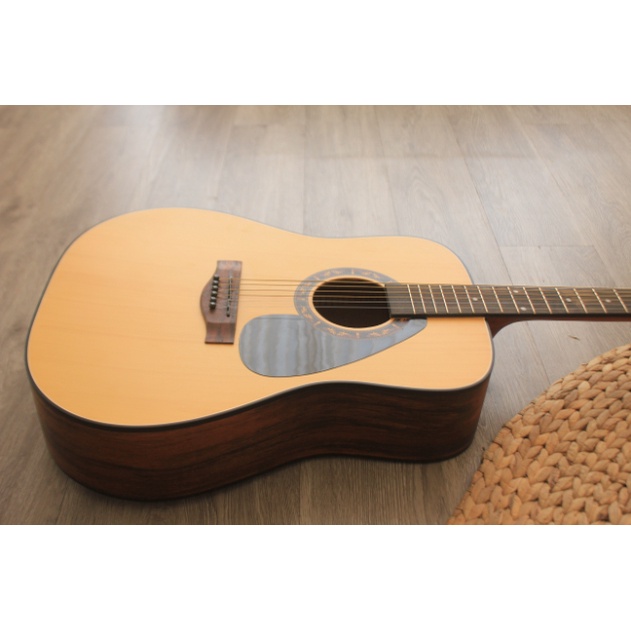 Yamaha F310 / F-310 / F 310 Gitar Akustik Acoustic Folk Jumbo Super Premium Quality Bonus Tas & Pick