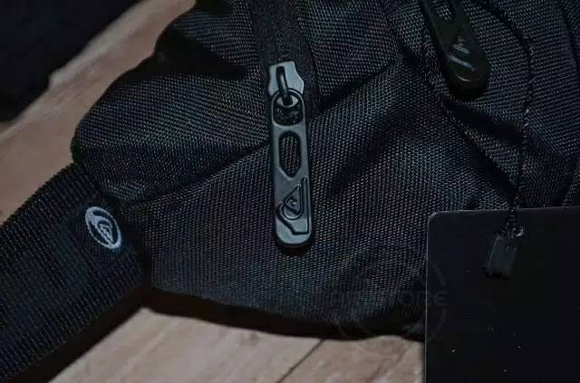 TAS QUICKSILVER TAS SELEMPANG QUICKSILVER WAISTBAG QUICKSILVER