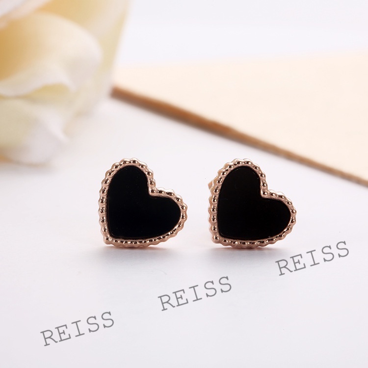 Black Peach Heart Earrings Titanium Steel Korean Fashion 18K Gold Plated Girls' Earrings