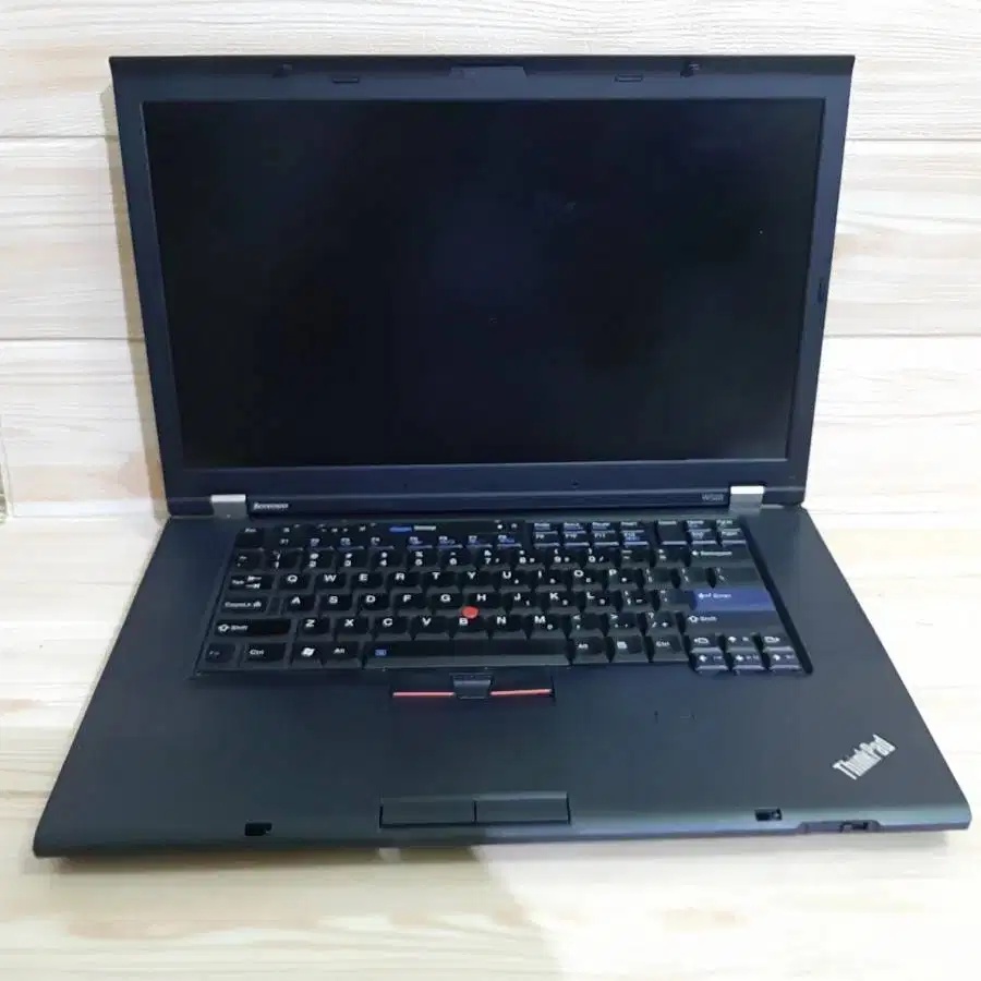 LAPTOP LENOVO THINKPAD i7 RAM 8GB HDD 500GB SECOND-BEKAS
