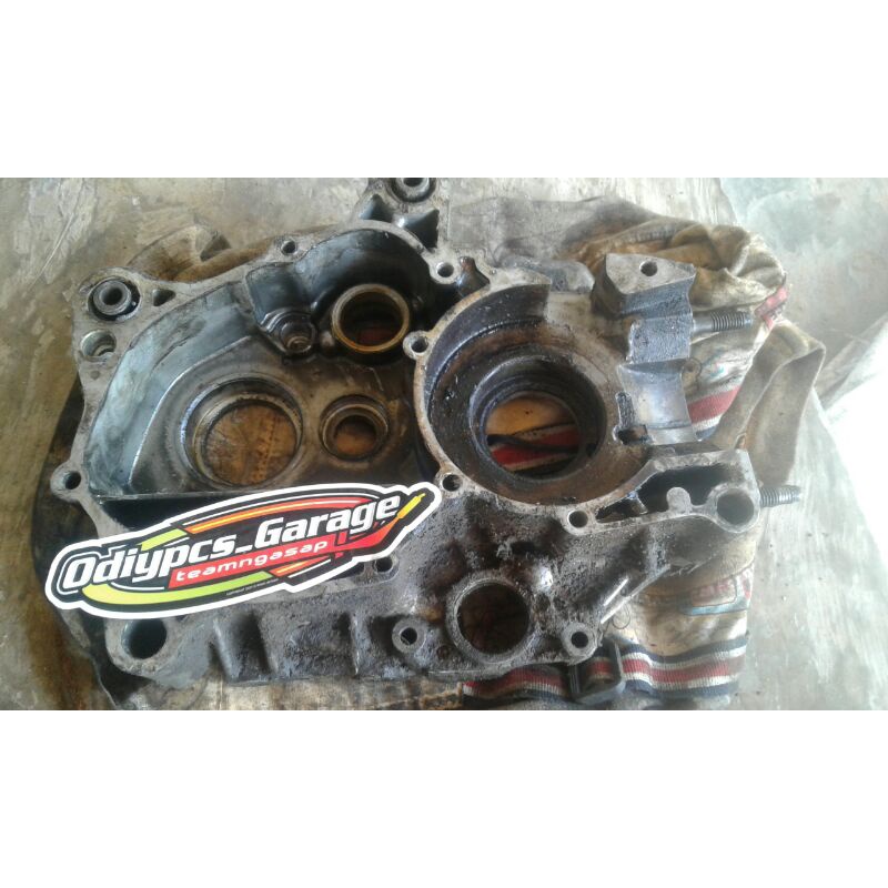 krengkes crankase kiri force1/fizr/f1z original copotan