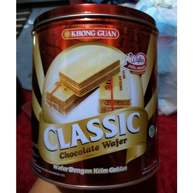 

Khong Guan Classic Chocolate Wafer 310gr kaleng