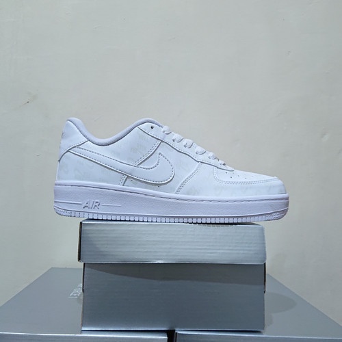 Sepatu Nike Air Force 1 GLOW in the DARK - Putih