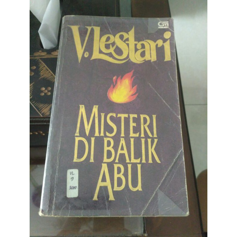 Jual Buku Novel Misteri Di Balik Abu Karya V. Lestari | Shopee Indonesia