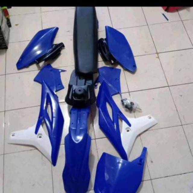 Body Set Yz 250 F Biru Putih Plus Jok Saja Tanpa Tangki Shopee Indonesia