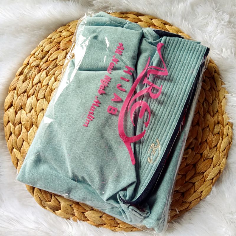 (Arey Syari List)•• Jilbab Instan JUMBO AREY - Khimar Arey-Biru muda