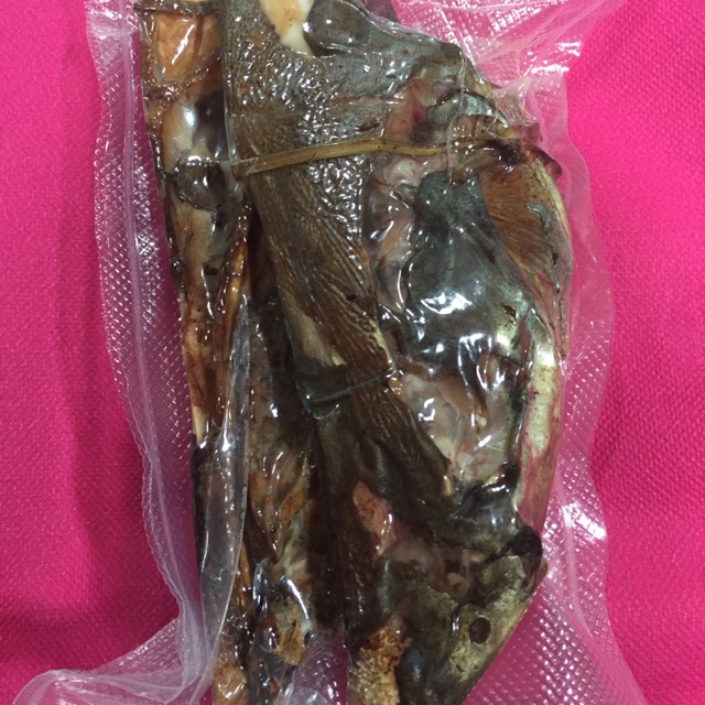 

Sepasang kepala manyung asap berat 350gr