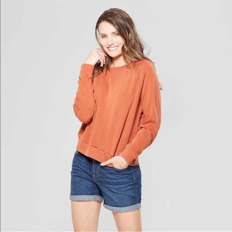 Universal thread sweatshirt