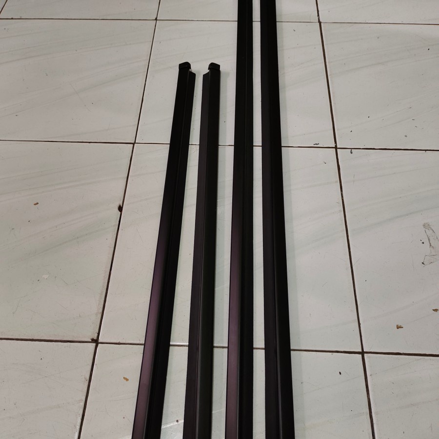 Karet pelipit plipit kaca luar Daihatsu sirion 2011-2017 4pcs original