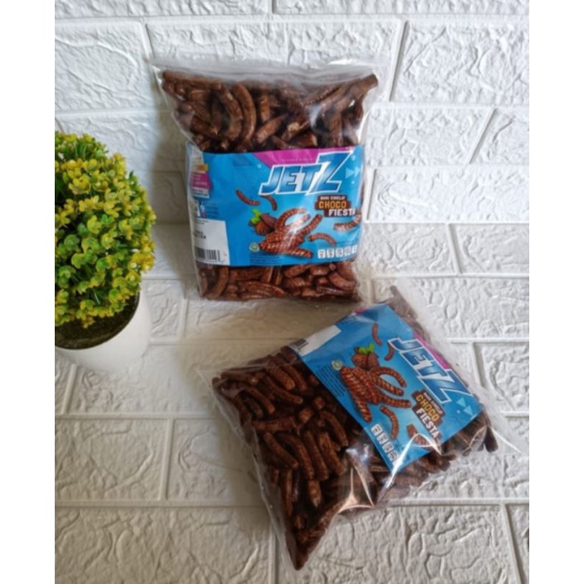 

Snack Chiki JETZ (BUDAYAKAN MEMBACA) Jet Z kiloan Ciki 100% Asli No KW Ringan Cemilan Original Exp Panjang Aman Coklat 200 Gram