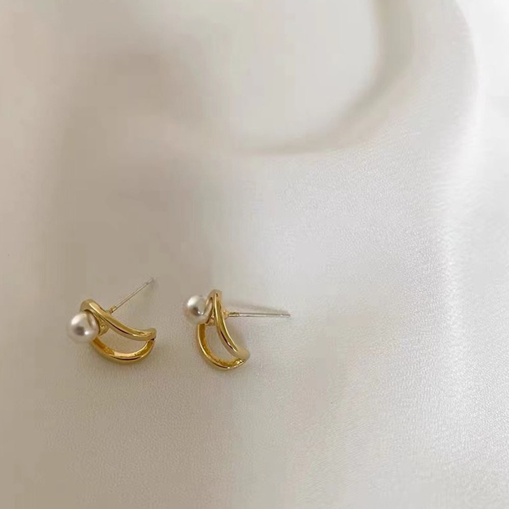 【COD Tangding】Korea Simple Small U Type Pearl Earring Fairy Beauty Girl Minimalist Small Earstuds Female