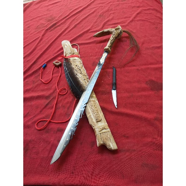 MANDAU ETNIK UKIR 003 ASLI KALIMANTAN