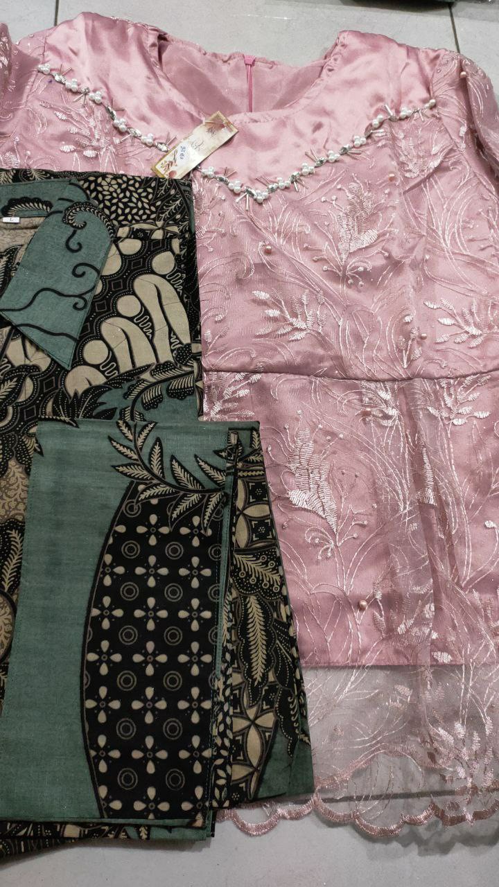 Maura Couple - Sania Ruffle Batik Couple Ori Ndoro Jowi Dnt Garansi Termurah Shopee - Couple Chikaku