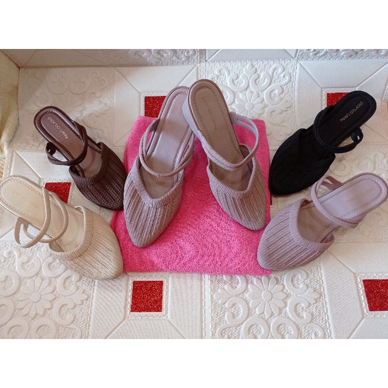 Sepatu slop Karet Hak