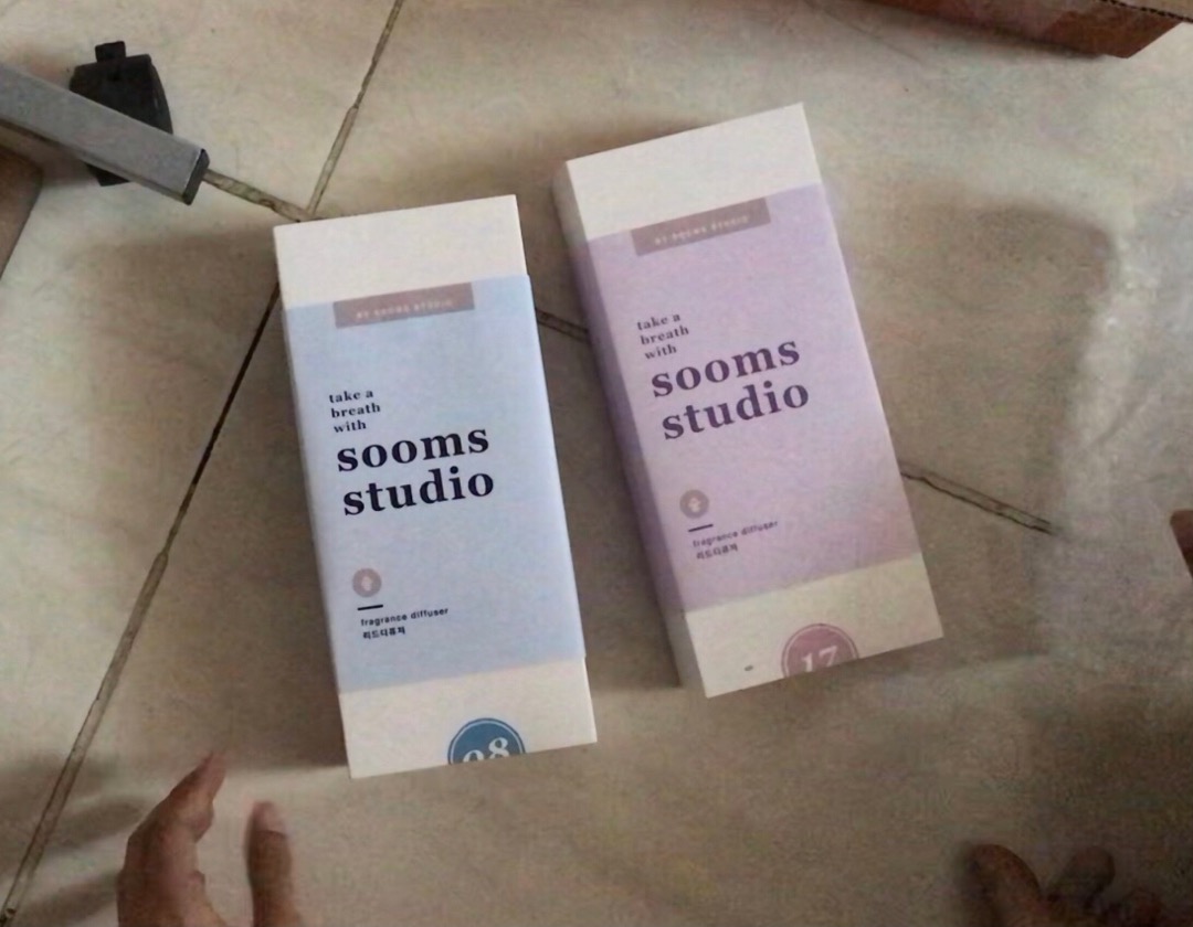 08:00 Reed Diffuser 100ml - Sandalwood, Apple & Coconut