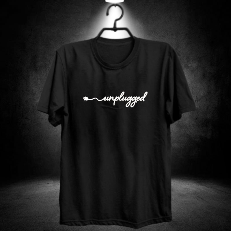 Kaos unplugged / baju distro cowok / teknik mesin komputer / hacker it programmer / logo cable