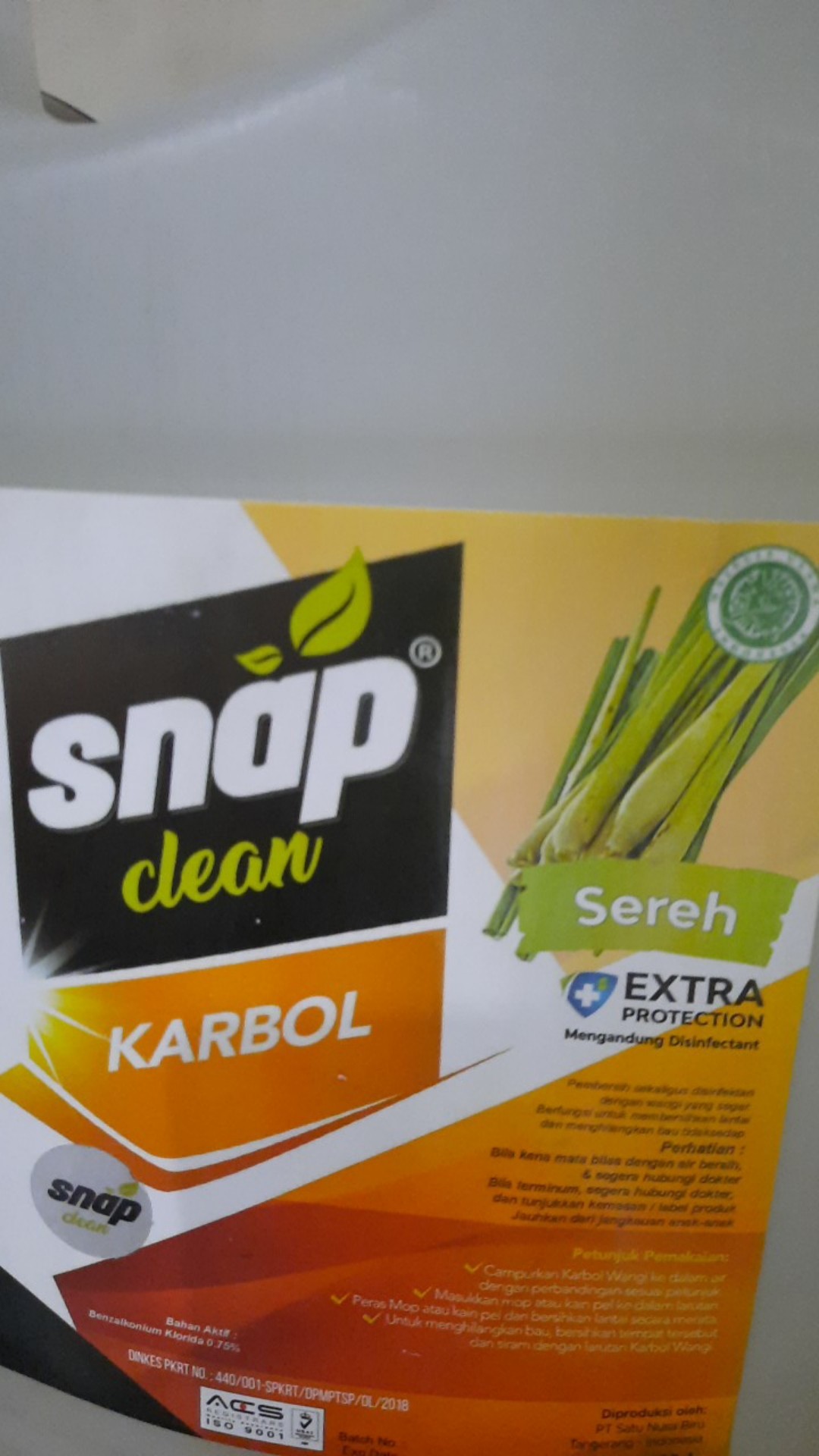 Karbol Mengandung Disinfektan Snap Clean 4 Liter