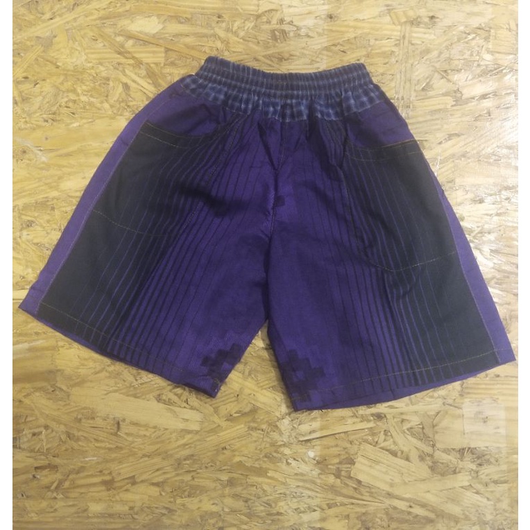 celana pendek cowok umur 1-5 tahun//celpen anak laki umur 2 tahun//kolor motif sarung//free  celana 