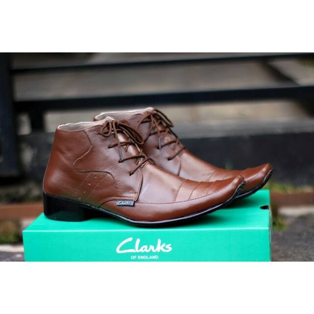 Sepatu Kerja Pria Clarks Kantor Formal kondangan kulit tali