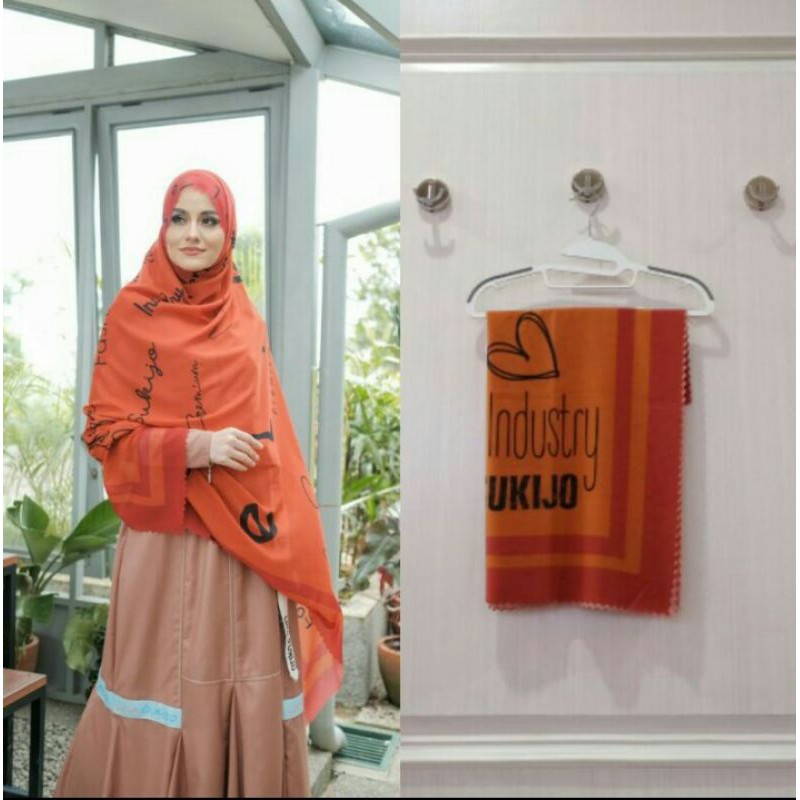 scarf eL eS by Lina Sukijo