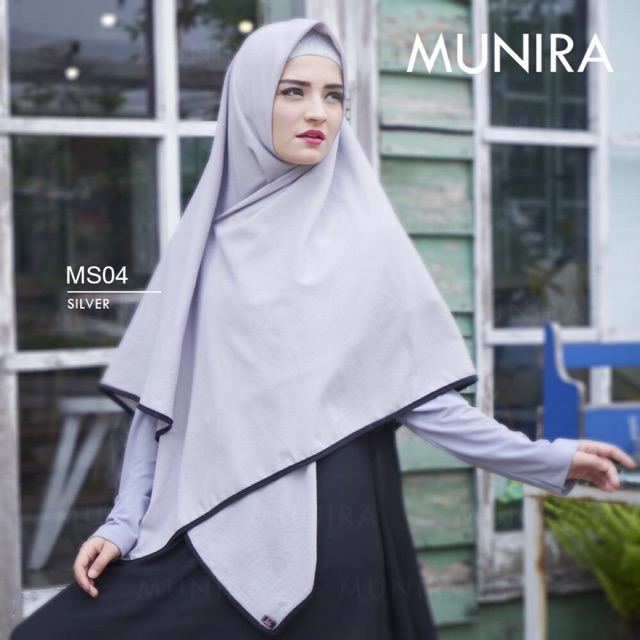 Segiempat instan Munira MS04 .