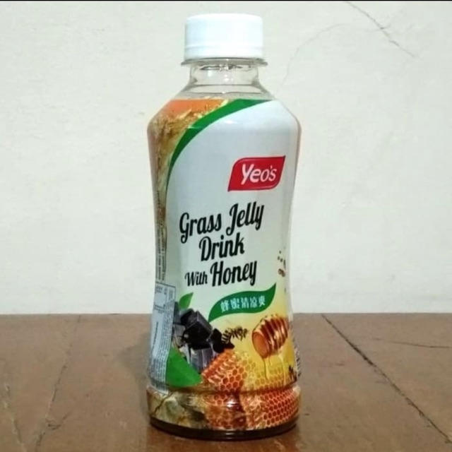 Yeos Minuman Cincau Berperisa Madu Botol Plastik 250 Ml Kemasan Satuan Shopee Indonesia