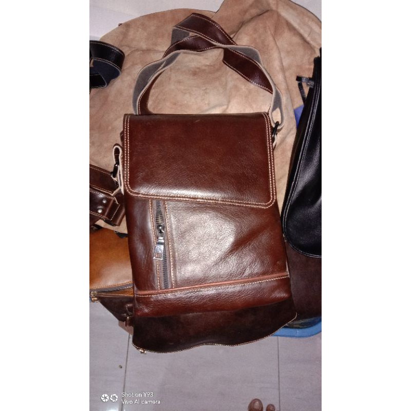 Tas pria Slingbag bahan KULIT SAPI 100%