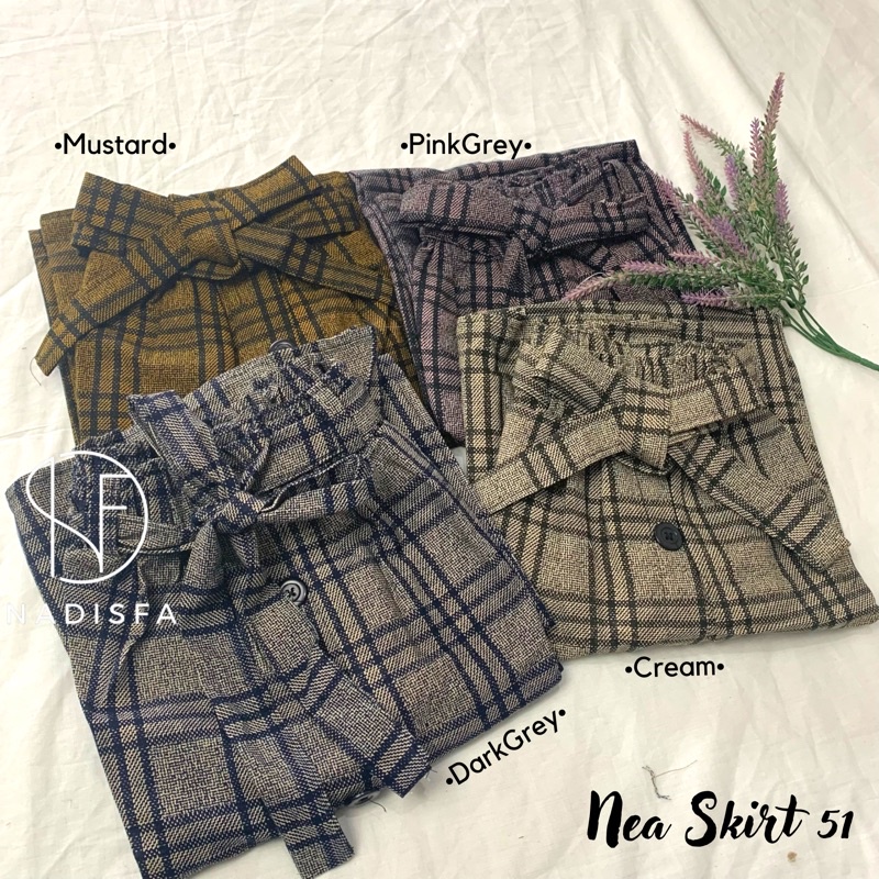 NEA SKIRT ROK BUTTON MOTIF / KOREAN SKIRT / ROK TARTAN