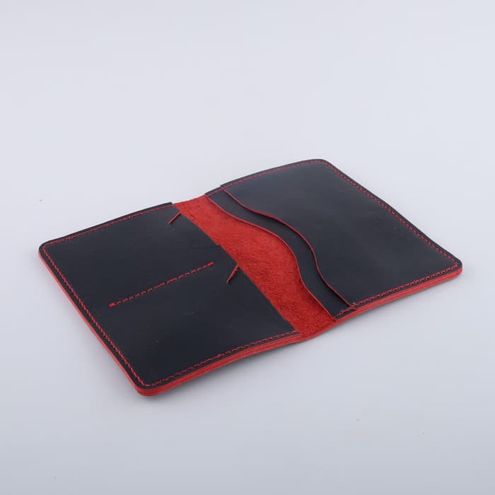 Dompet Passport simpel kulit sapi asli warna hitam merah - PHPW093