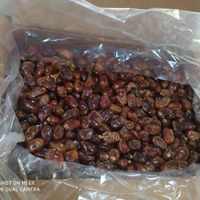 

Kurma Khalas