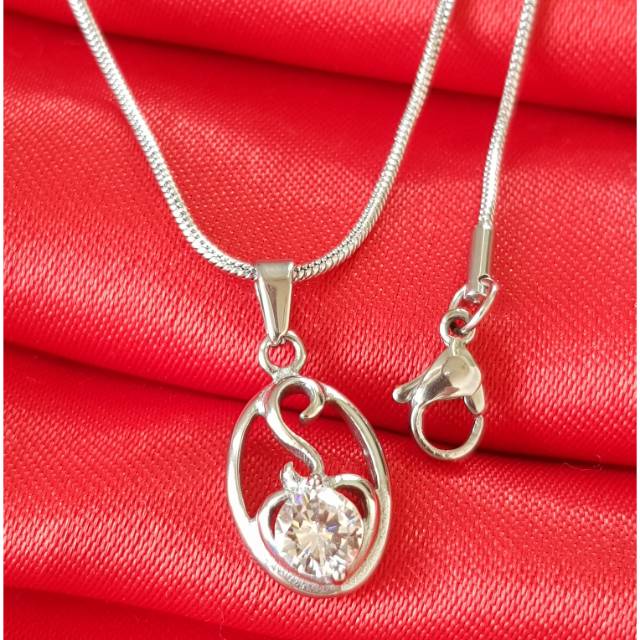 Kalung fashion / fashion wanita / titanium white / kalung liontin cantik