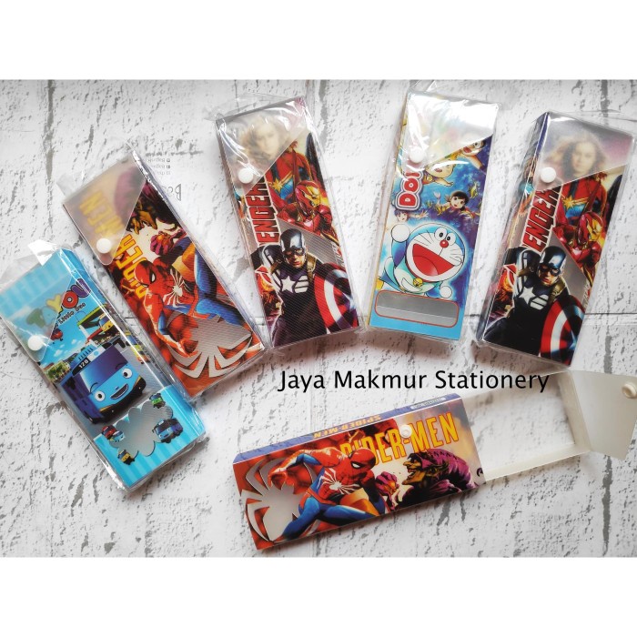 

Spesial Kotak Pensil Plastik Kancing Murah Karakter Cowok Gilaa!!!