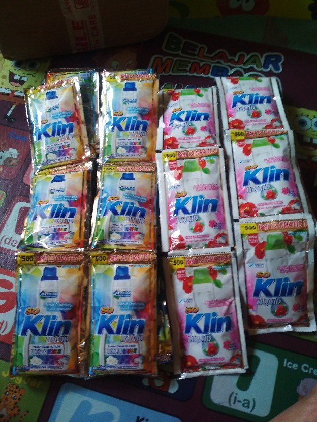 So Klin Liquid Detergen Pencuci Pakaian Cair  12sachet All Varian