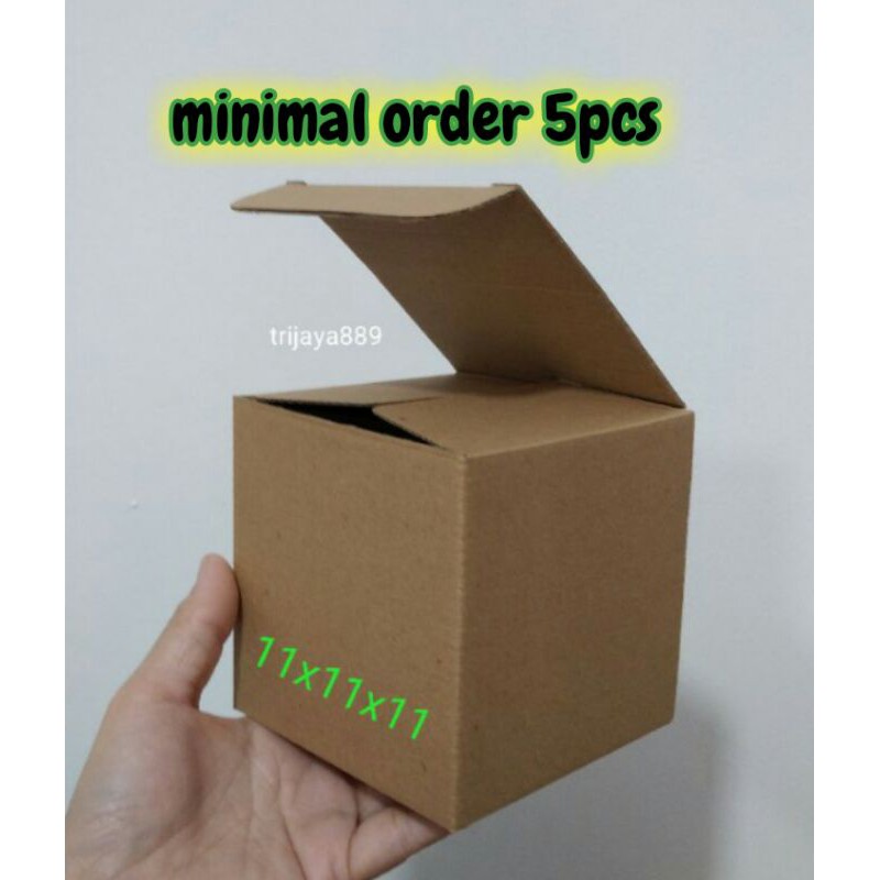 

kardus packing diecut uk 11x11x11 DIECUT