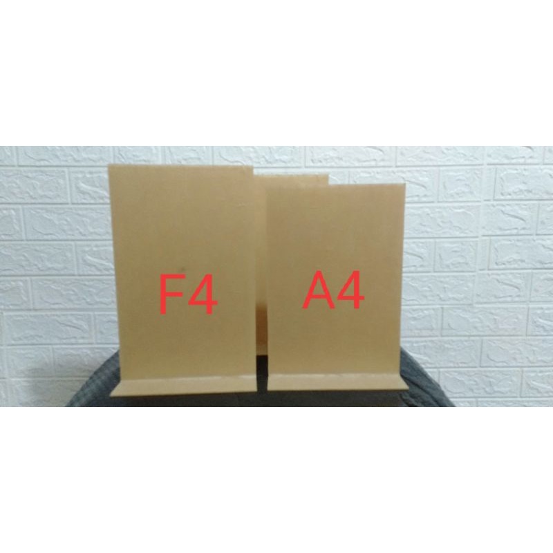 TEMPAT BROSUR F 4 akrilik 21 cm x 33 cm