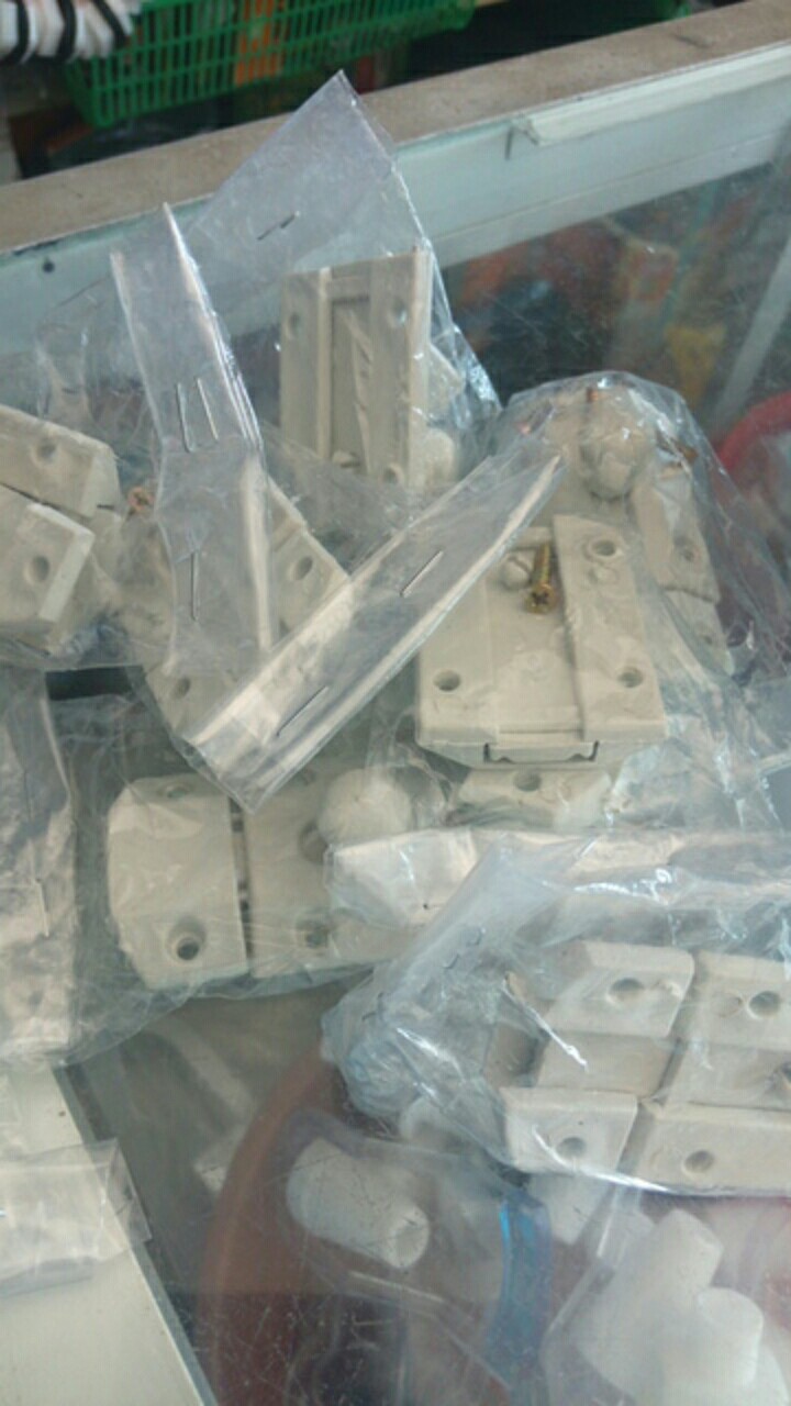 Grendel Selot Pintu Pvc Murah Kuat / Kunci / Gembok / Slot Plastik Wc Mgj