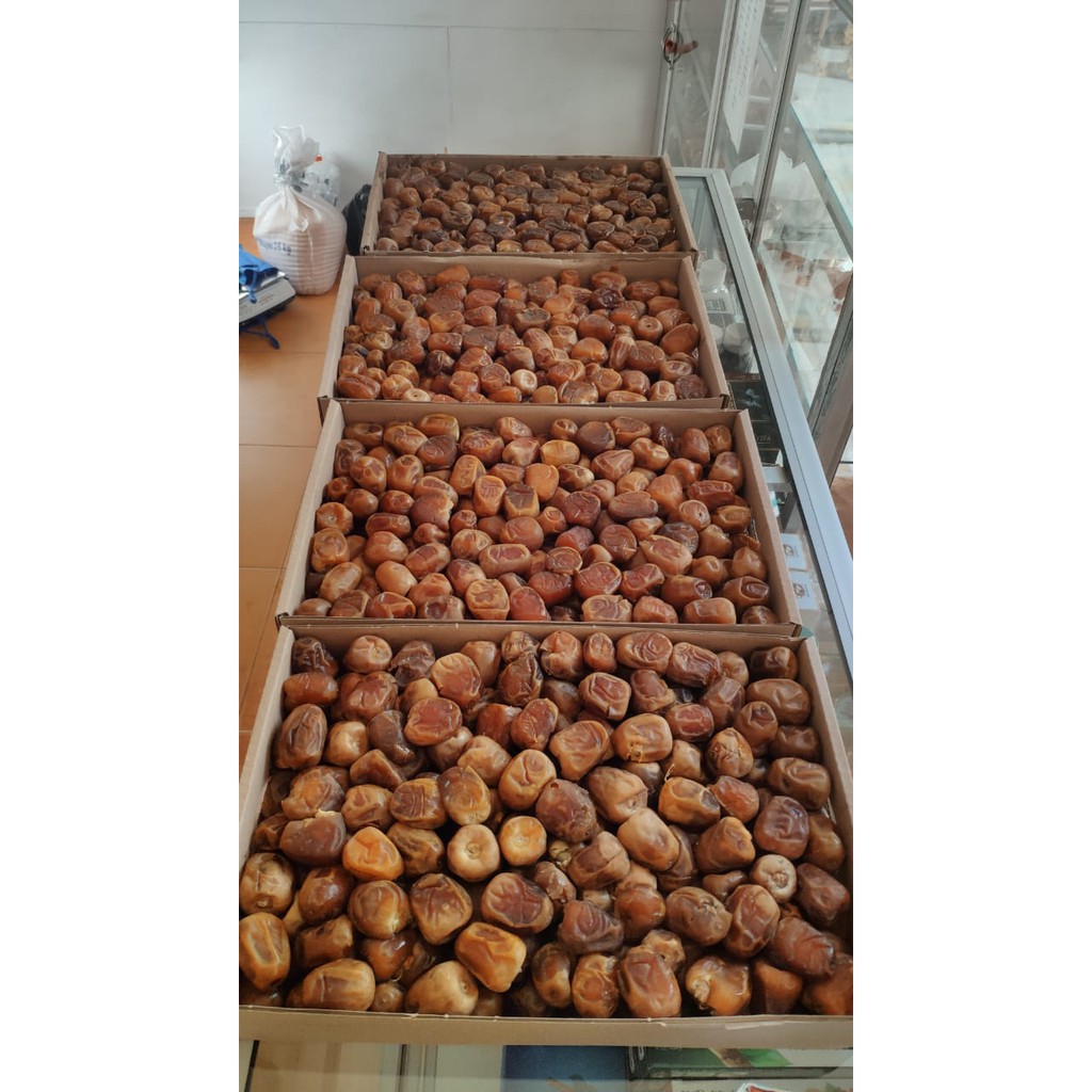 

Kurma Sukari (Dus) by Rumah Kurma Alkhawarizmi