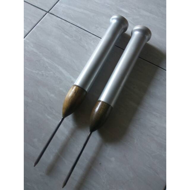 Dudukan joran model tancap