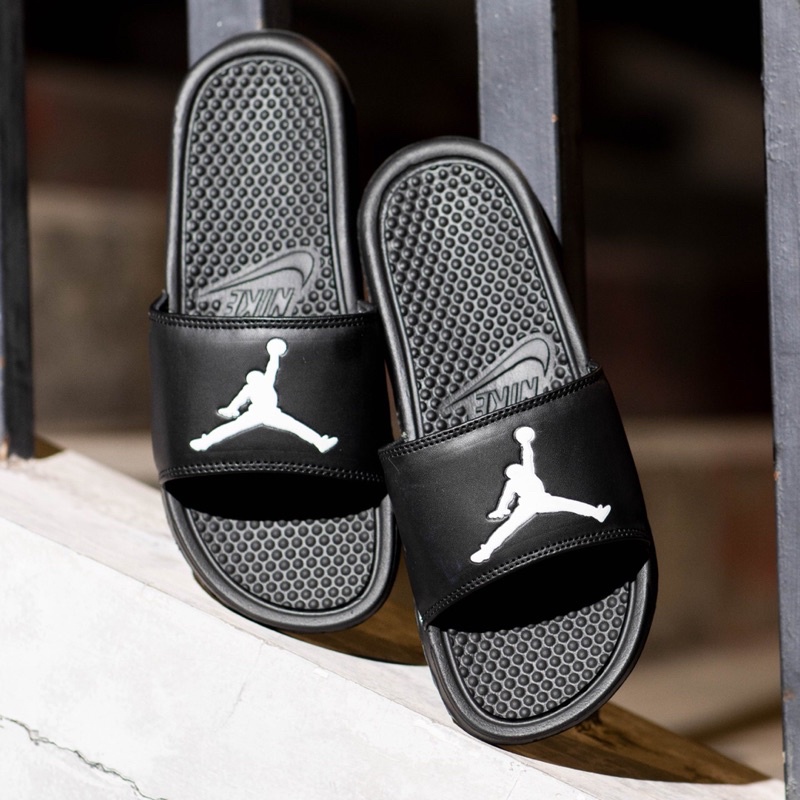 SANDAL AIR JORDAN BLACK ORIGINAL