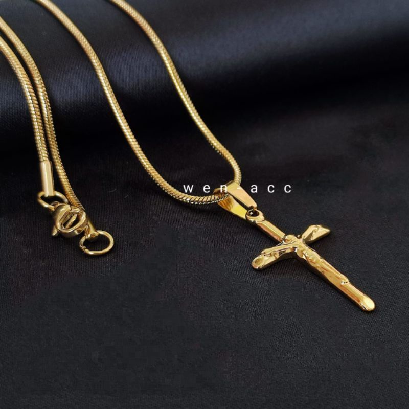 Kalung Salib Yesus Emas Titanium